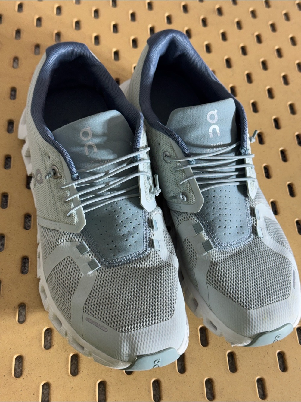 On Running Sneakers Women size 9 Cloud 5 Lightweight cobble Blue surf 59.98895